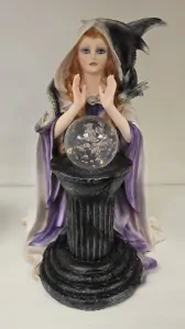 Bílá Čarodějka "JADIS"