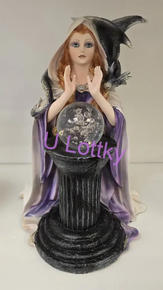 Bílá Čarodějka "JADIS"